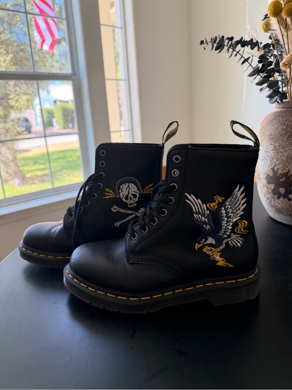 Dr. Martens Kids Black Leather Eagle Embroidered Lace-Up Boots